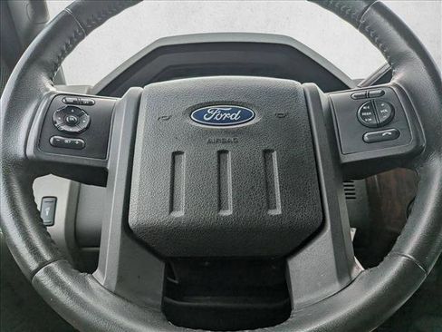 Used 2012 Ford F250 Lariat w/ Chrome Pkg image 15