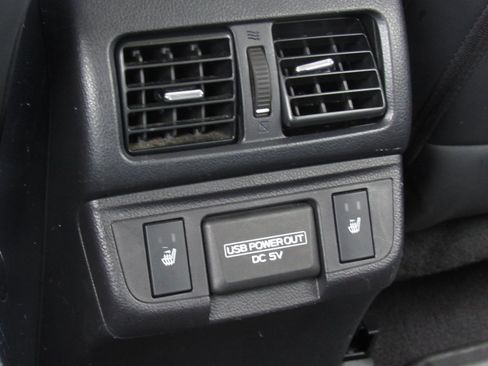 Used 2018 Subaru Outback 2.5i Limited w/ Popular Package #2 image 32