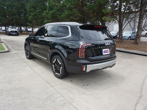 Used 2024 Kia Telluride EX w/ EX Captain's Chair Package FWD image 22