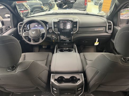 New 2026 RAM 1500 Big Horn AWD/4WD image 6