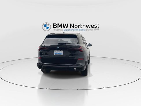 New 2026 BMW X5 xDrive40i w/ M Sport Package AWD/4WD image 2