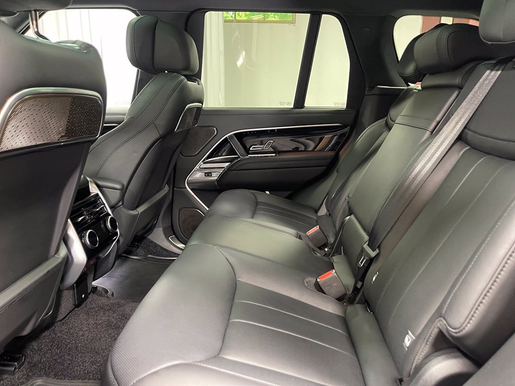 Used 2025 Land Rover Range Rover Autobiography AWD/4WD image 25