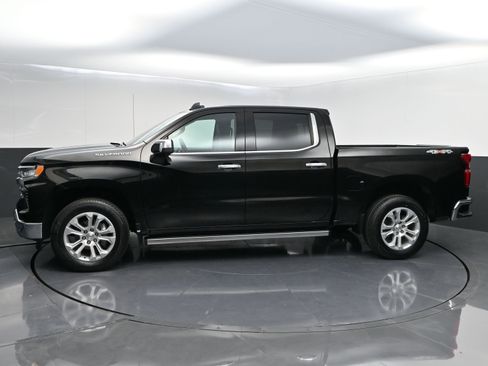 Certified 2023 Chevrolet Silverado 1500 LTZ w/ Technology Package AWD/4WD image 4