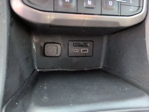 Used 2023 GMC Acadia AT4 w/ Technology Package AWD/4WD image 38