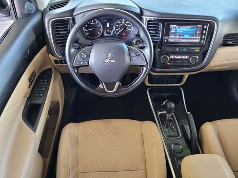 Used 2017 Mitsubishi Outlander SEL FWD image 7