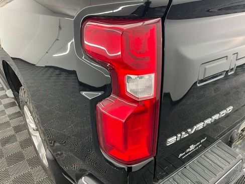 Used 2020 Chevrolet Silverado 1500 LTZ w/ LTZ Convenience Package image 21