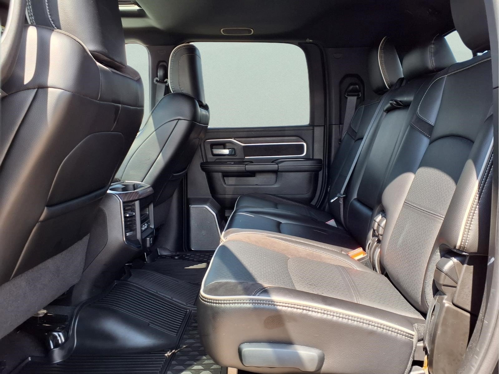 Used 2025 RAM 2500 Laramie AWD/4WD image 11
