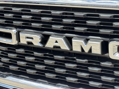 Used 2024 RAM 3500 Big Horn AWD/4WD image 29