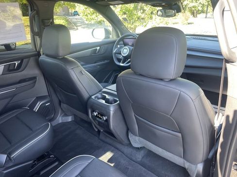 Used 2025 Buick Enclave Sport Touring image 38