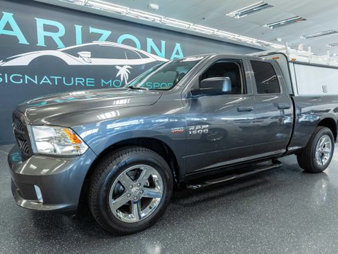 Used 2018 RAM 1500 Express RWD image 1