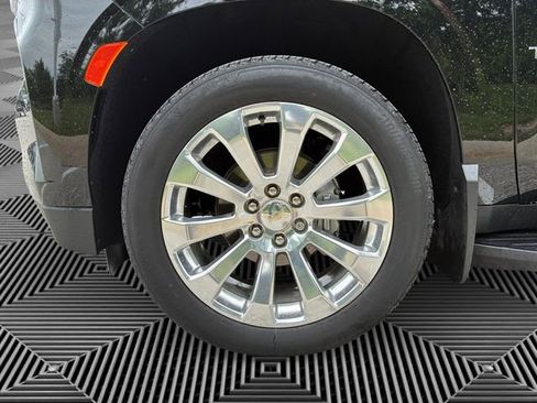 Certified 2021 Chevrolet Tahoe Premier AWD/4WD image 9