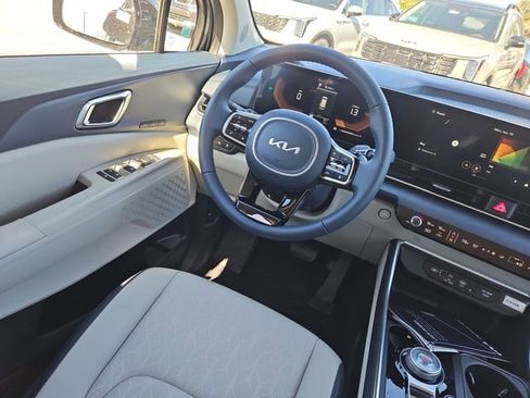 New 2026 Kia Carnival EX image 9