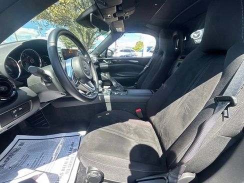 Certified 2024 MAZDA MX-5 Miata Club RWD image 10