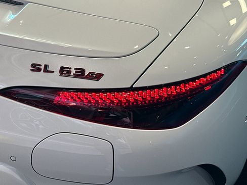 New 2026 Mercedes-Benz SL 63 AMG S e Performance 4MATIC image 30
