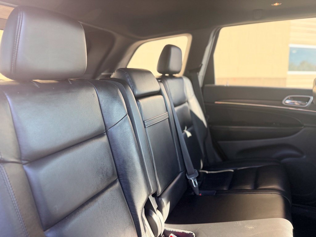 Used 2018 Jeep Grand Cherokee Limited AWD/4WD image 16