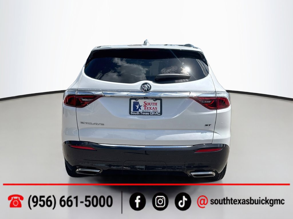 Used 2024 Buick Enclave Essence w/ Sport Touring Edition FWD image 7