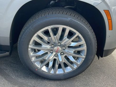 New 2026 GMC Yukon XL Denali AWD/4WD image 9