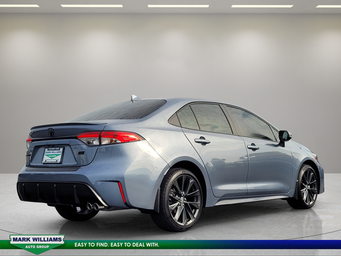 Used 2026 Toyota Corolla SE w/ SE Package FWD image 4