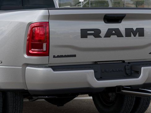 New 2026 RAM 3500 Laramie AWD/4WD image 13
