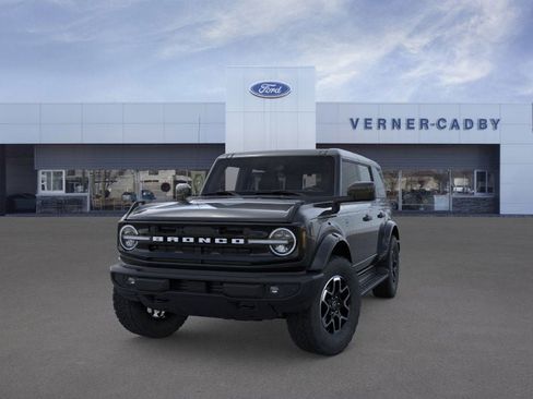New 2026 Ford Bronco Outer Banks image 2