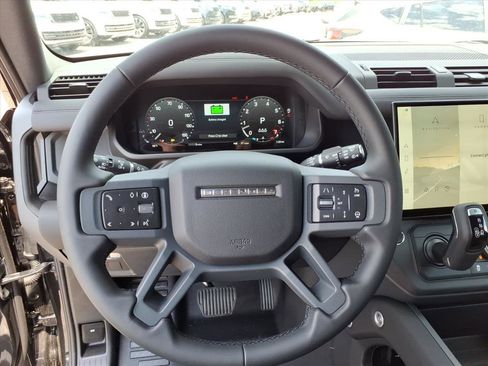 New 2026 Land Rover Defender 110 X-Dynamic SE AWD/4WD image 14