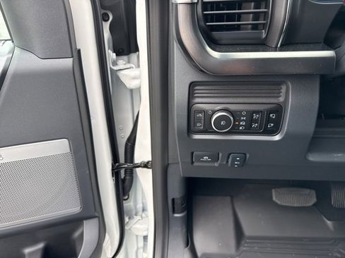 New 2026 Ford F250 King Ranch image 17