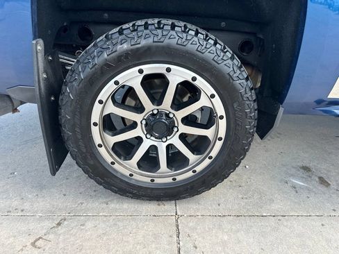Used 2018 Chevrolet Silverado 1500 High Country AWD/4WD image 35