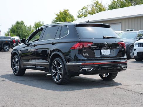 Used 2022 Volkswagen Tiguan SEL R-Line AWD/4WD image 5