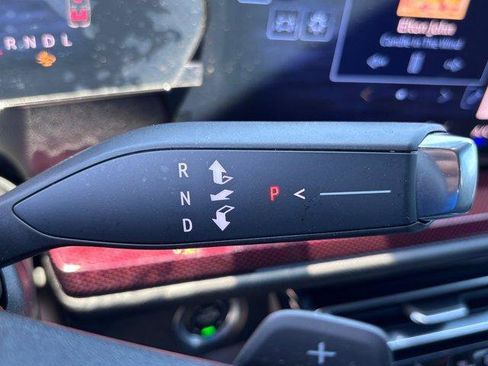 Used 2024 Chevrolet Traverse Z71 AWD/4WD image 34