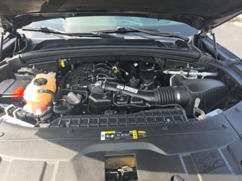 Used 2023 Jeep Grand Cherokee Altitude RWD image 21
