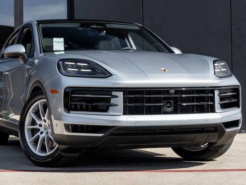 New 2026 Porsche Cayenne Coupe image 9