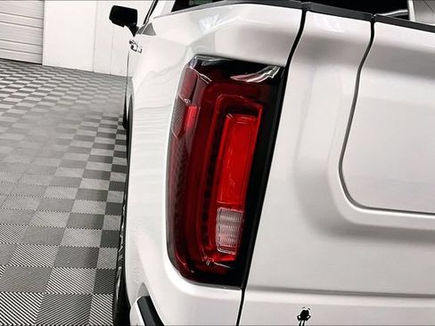 Used 2023 GMC Sierra 1500 Denali w/ Denali Reserve Package AWD/4WD image 37