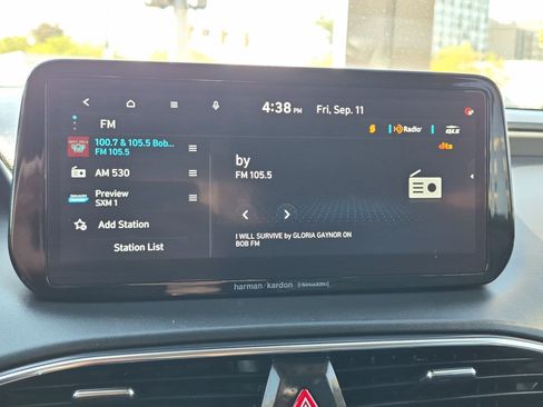 Used 2021 Hyundai Santa Fe Limited AWD/4WD image 23