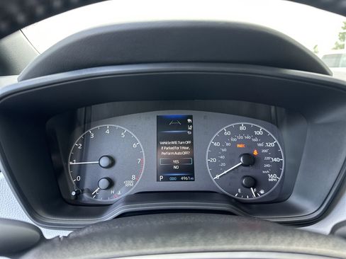 Used 2025 Toyota Corolla SE image 21