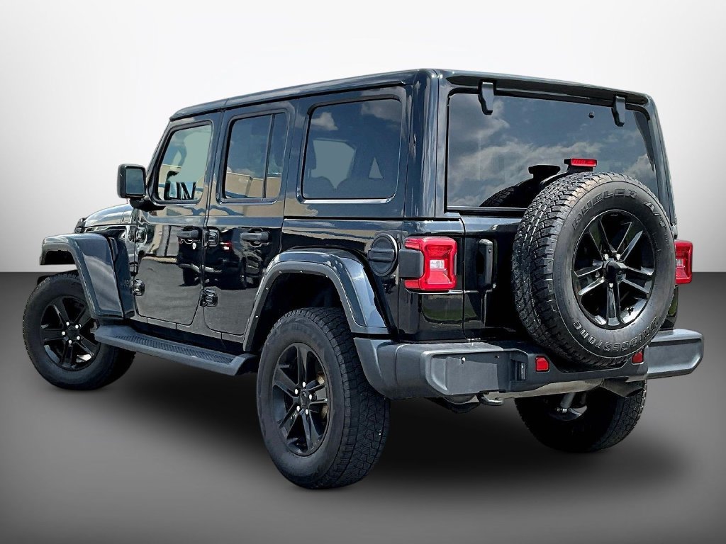 Used 2022 Jeep Wrangler Unlimited Sahara AWD/4WD image 4