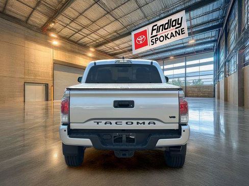 Certified 2023 Toyota Tacoma TRD Off-Road w/ Technology Package AWD/4WD image 5