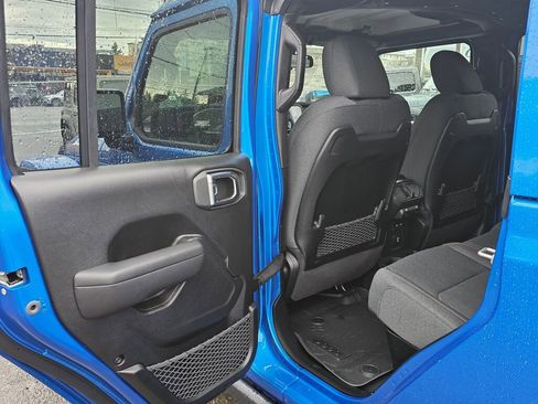 New 2026 Jeep Gladiator Rubicon image 14