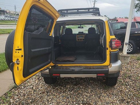 Used 2007 Toyota FJ Cruiser 4WD image 23