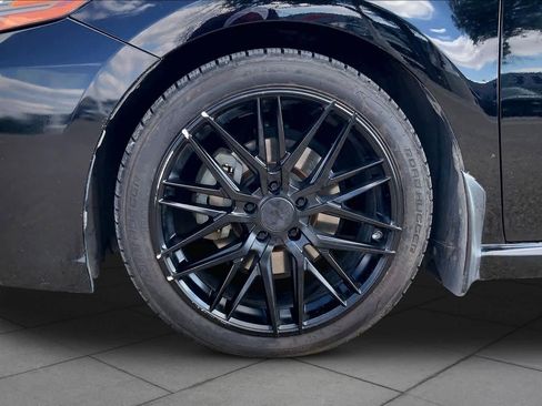 Used 2018 Toyota Camry XSE FWD image 11