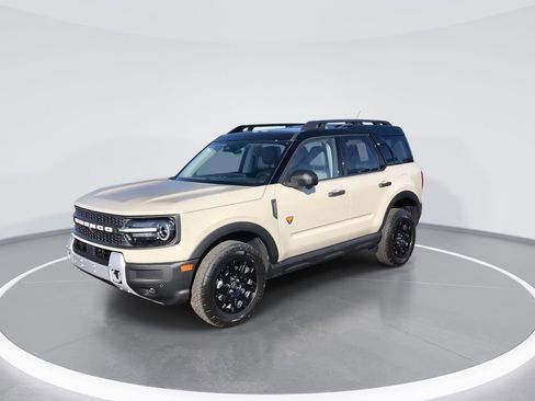 New 2025 Ford Bronco Sport Badlands image 4