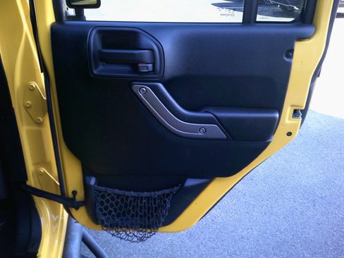 Used 2015 Jeep Wrangler Unlimited Sport w/ Quick Order Package 24S AWD/4WD image 14