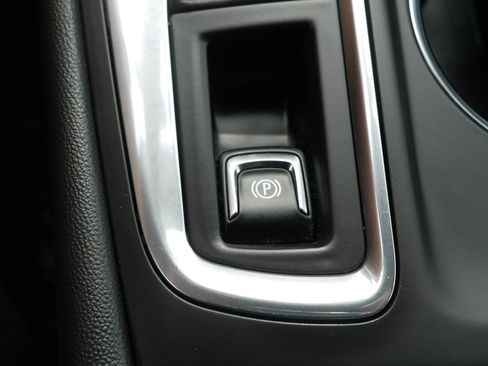 Used 2024 Chevrolet Equinox LT w/ LPO, Floor Liner Package image 31