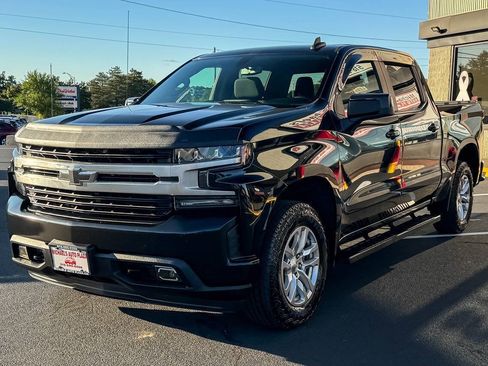 Used 2020 Chevrolet Silverado 1500 LT w/ Convenience Package AWD/4WD image 8