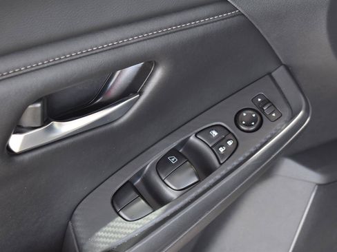 Certified 2024 Nissan Sentra SV FWD image 21