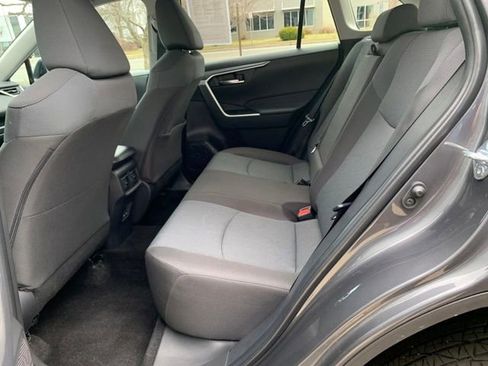Used 2025 Toyota RAV4 XLE image 26