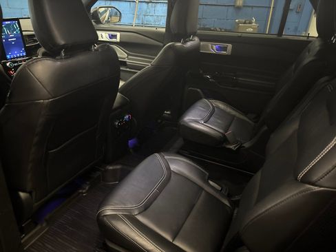 Used 2022 Ford Explorer ST w/ Equipment Group 401A image 13