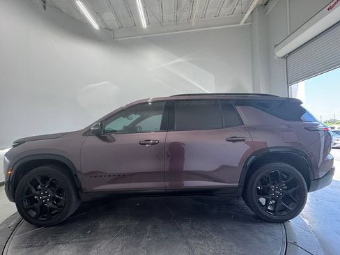 Used 2025 Chevrolet Traverse RS w/ LPO, Floor Liner Package FWD image 16