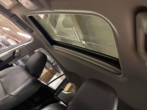 Used 2018 Toyota RAV4 XLE image 15