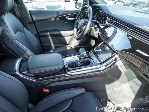 Used 2024 Audi Q8 Prestige image 28