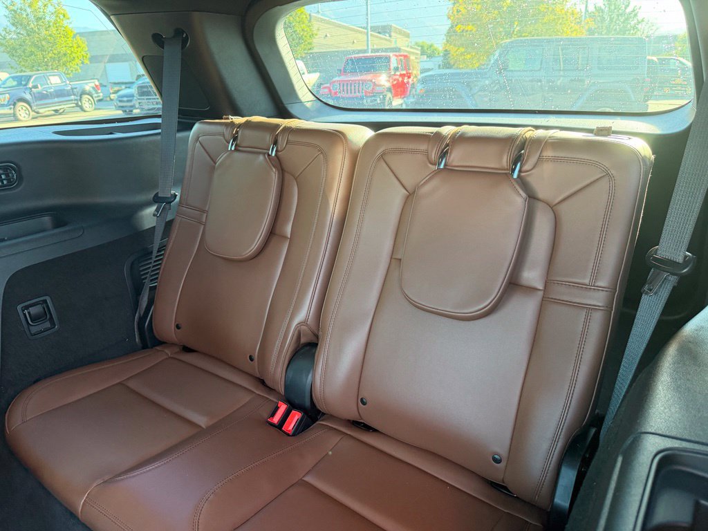 Used 2023 Lincoln Aviator Reserve w/ Equipment Group 201A AWD/4WD image 28